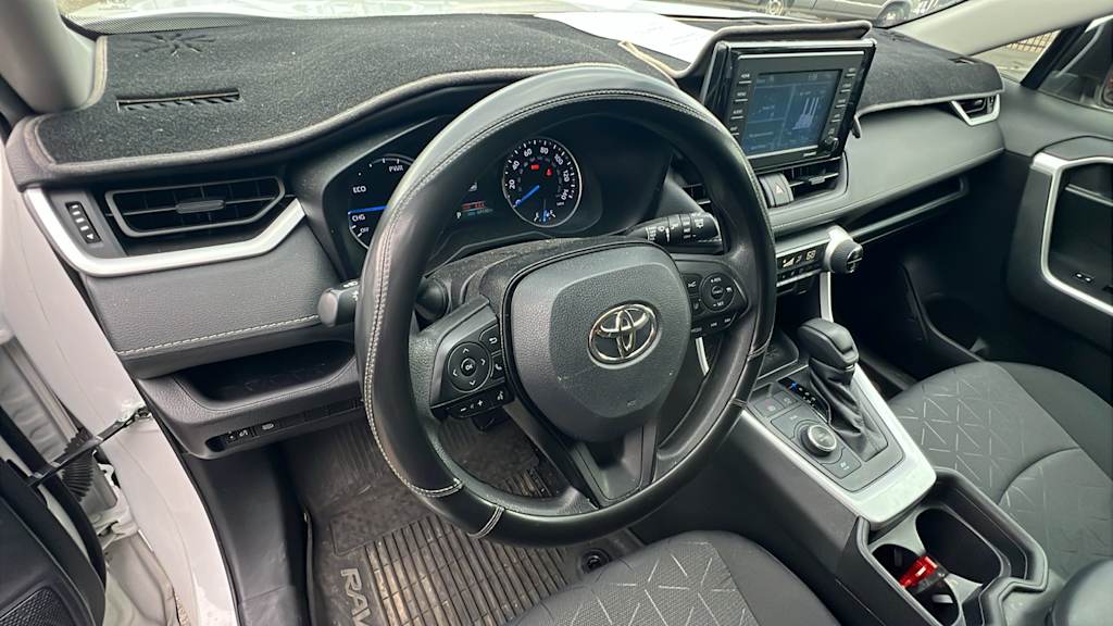 Thumbnail: 2020 Toyota RAV4 - 2