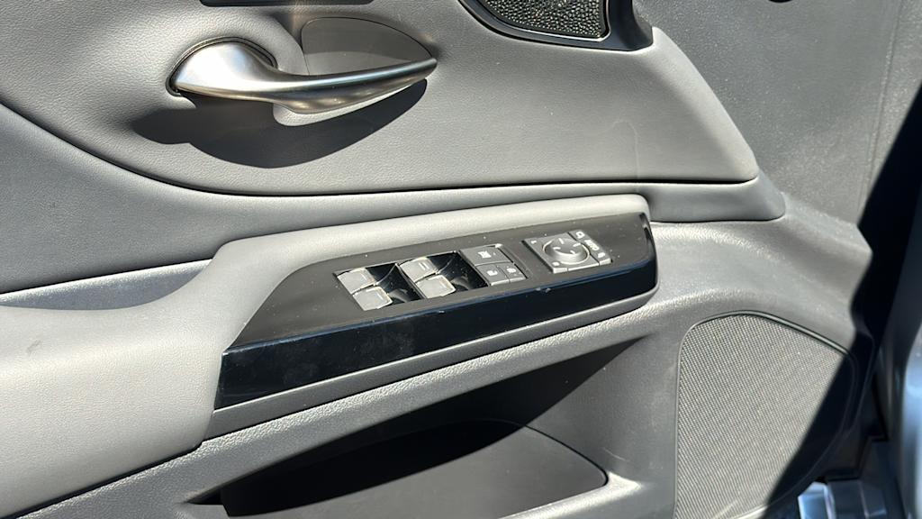 Thumbnail: 2025 Lexus ES - 28