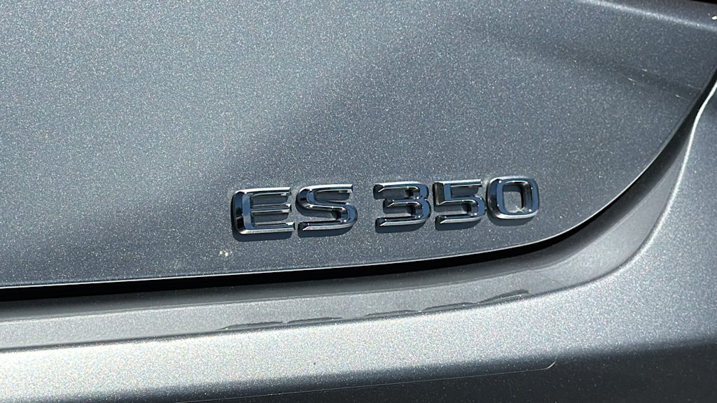 Thumbnail: 2025 Lexus ES - 7