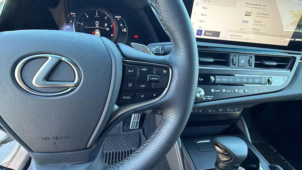 Thumbnail: 2025 Lexus ES - 27