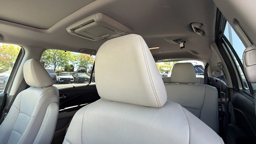 Thumbnail: 2016 Honda Pilot - 10