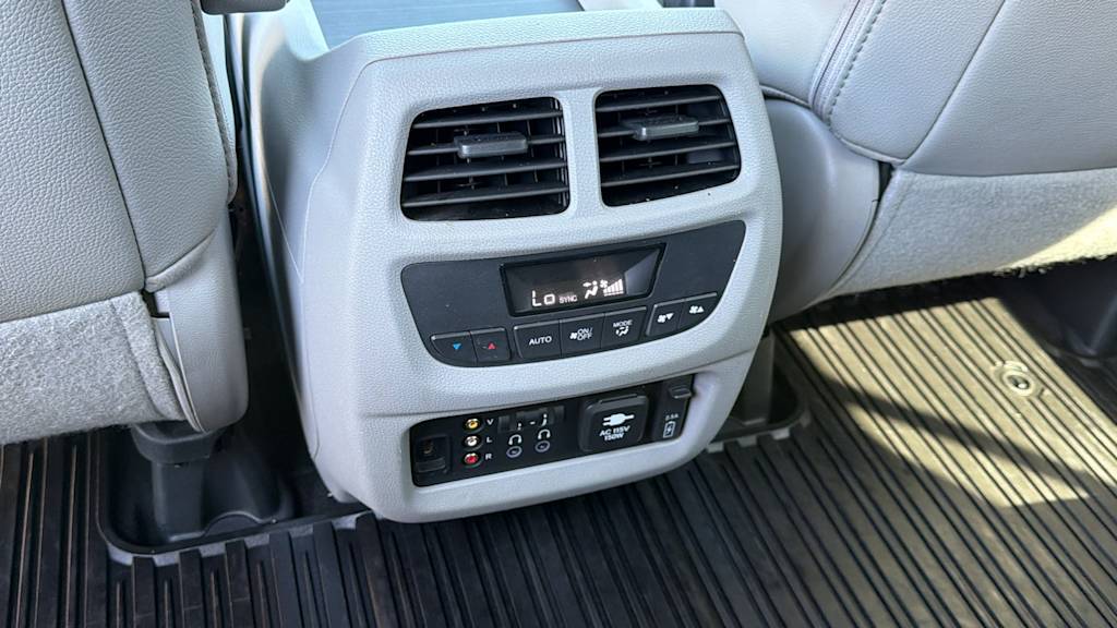 Thumbnail: 2016 Honda Pilot - 30