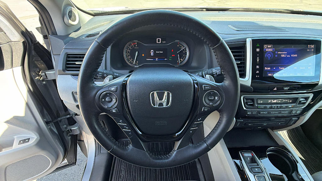 Thumbnail: 2016 Honda Pilot - 9