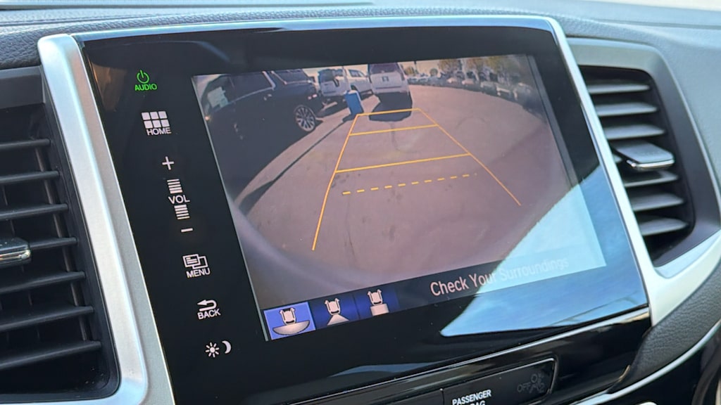 Thumbnail: 2016 Honda Pilot - 24