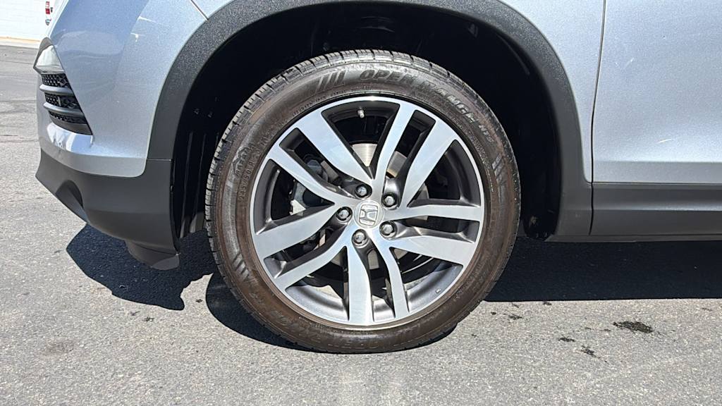 Thumbnail: 2016 Honda Pilot - 8