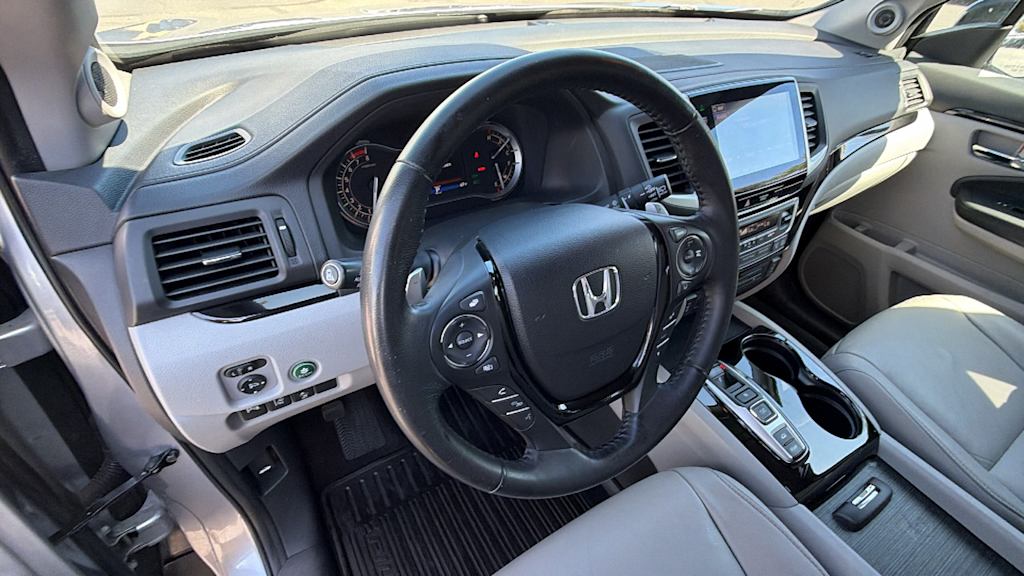 Thumbnail: 2016 Honda Pilot - 2