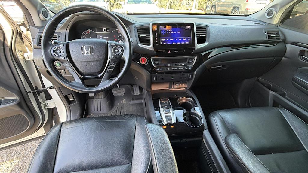 Thumbnail: 2018 Honda Pilot - 11