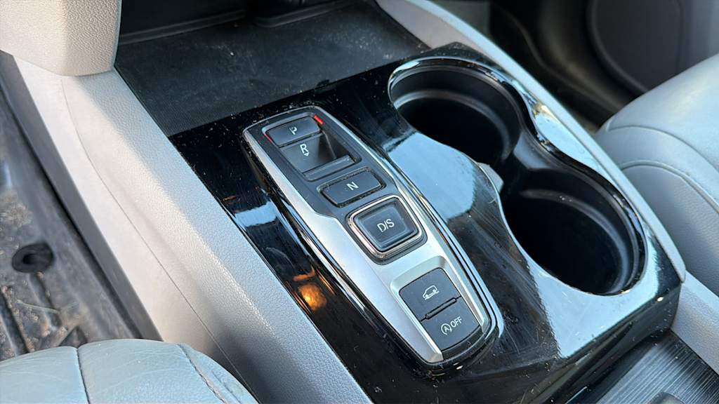 Thumbnail: 2017 Honda Pilot - 13