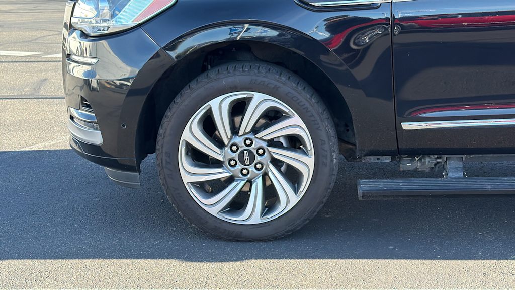 Thumbnail: 2022 Lincoln Navigator L - 7