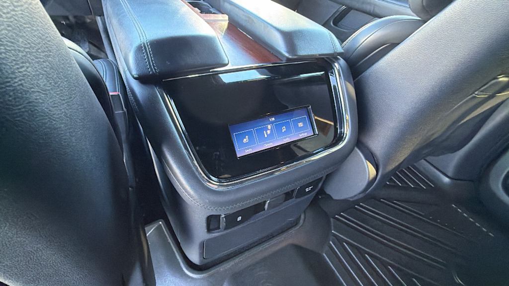 Thumbnail: 2022 Lincoln Navigator L - 30