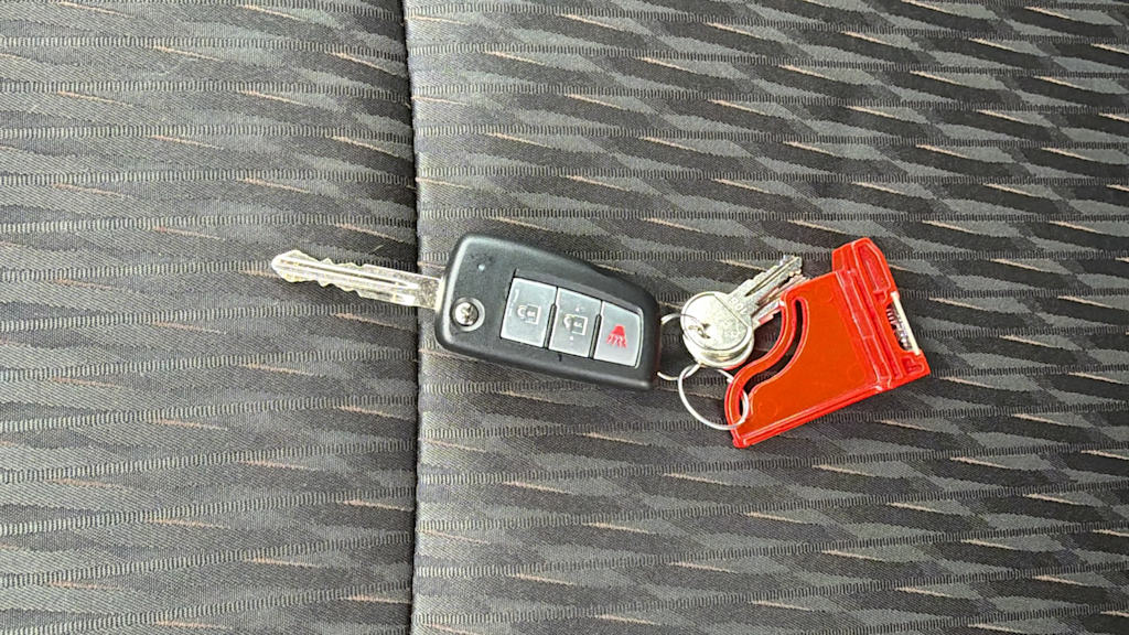 Thumbnail: 2017 Nissan Rogue - 30