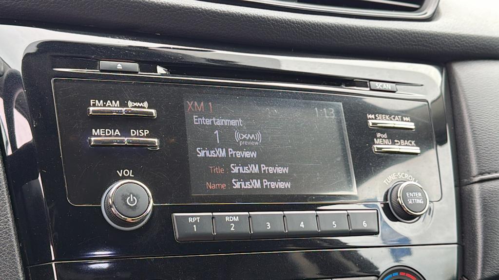 Thumbnail: 2017 Nissan Rogue - 15