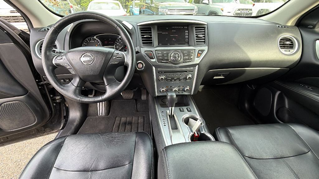 Thumbnail: 2019 Nissan Pathfinder - 11