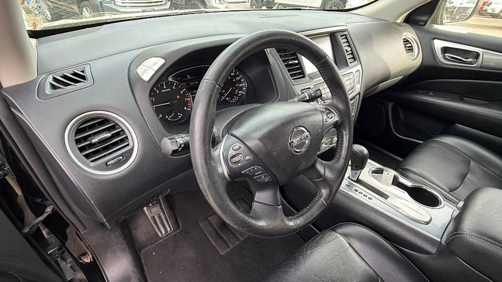 Thumbnail: 2019 Nissan Pathfinder - 2