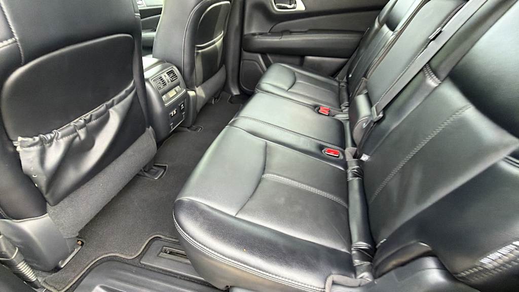 Thumbnail: 2019 Nissan Pathfinder - 10