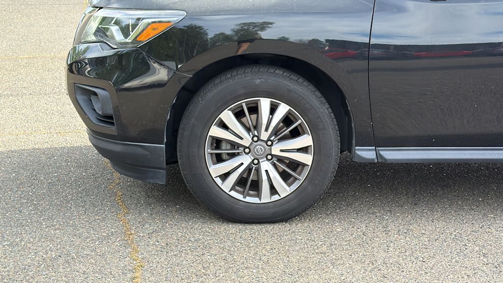 Thumbnail: 2019 Nissan Pathfinder - 7