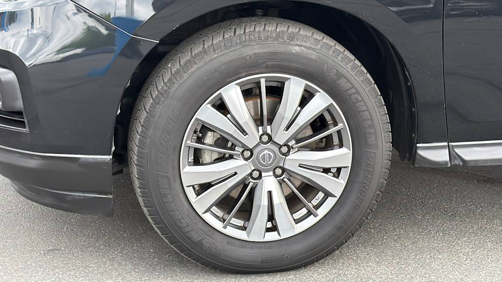 Thumbnail: 2019 Nissan Pathfinder - 8