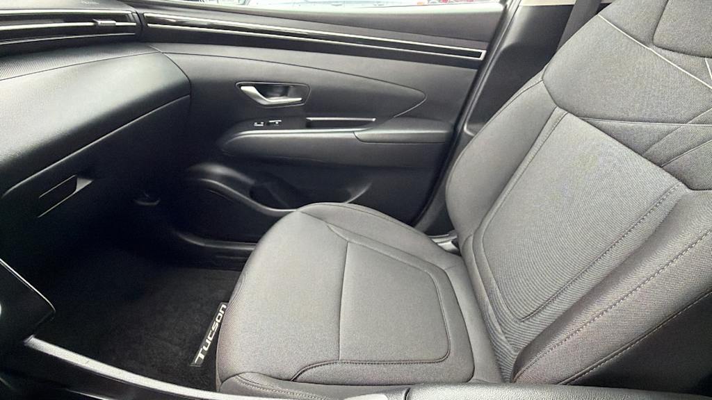 Thumbnail: 2022 Hyundai Tucson - 10