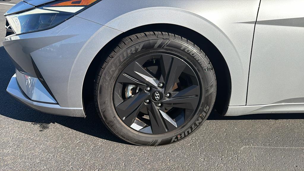 Thumbnail: 2021 Hyundai Elantra - 7