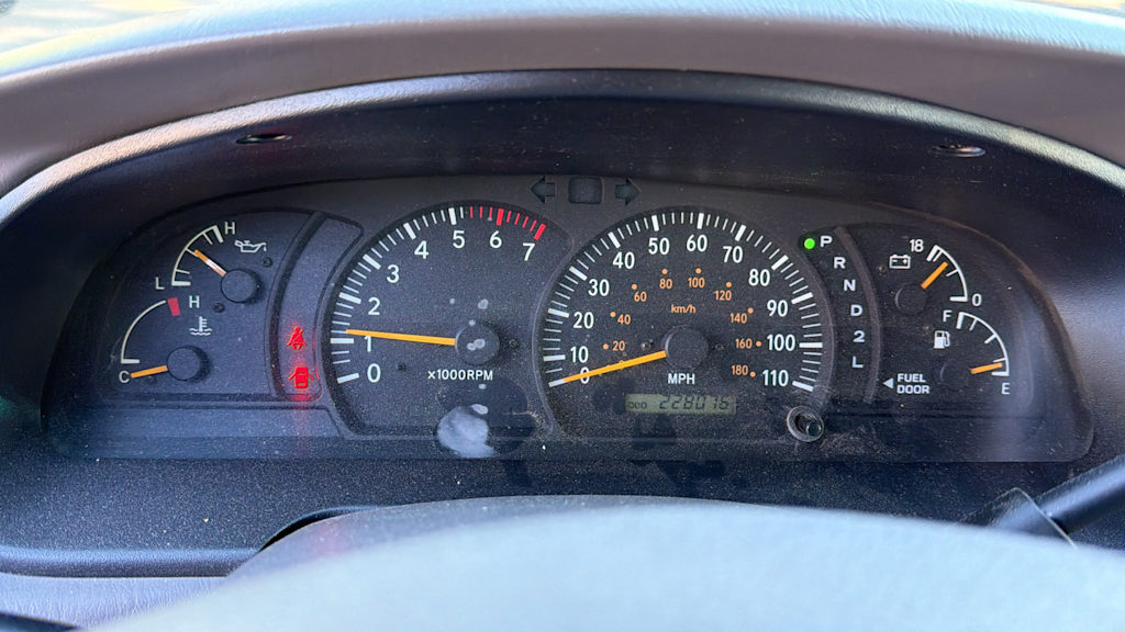 Thumbnail: 2004 Toyota Tundra - 8