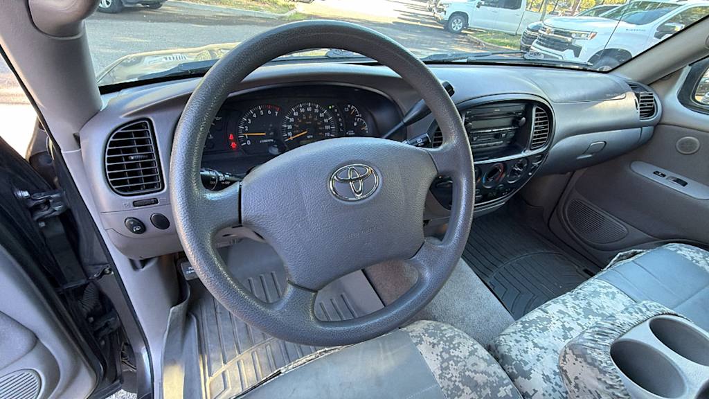 Thumbnail: 2004 Toyota Tundra - 2