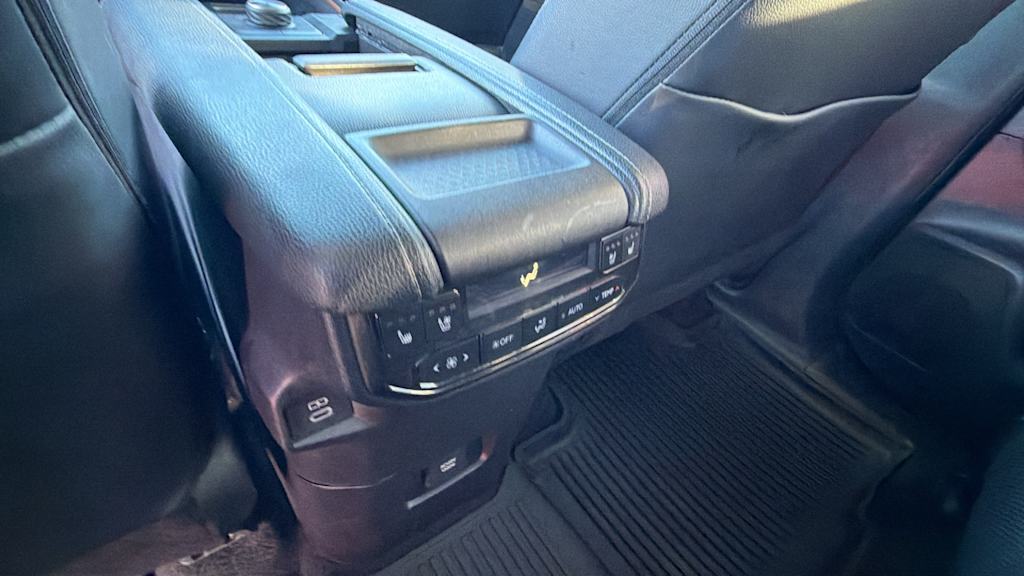 Thumbnail: 2024 Toyota Grand Highlander - 30