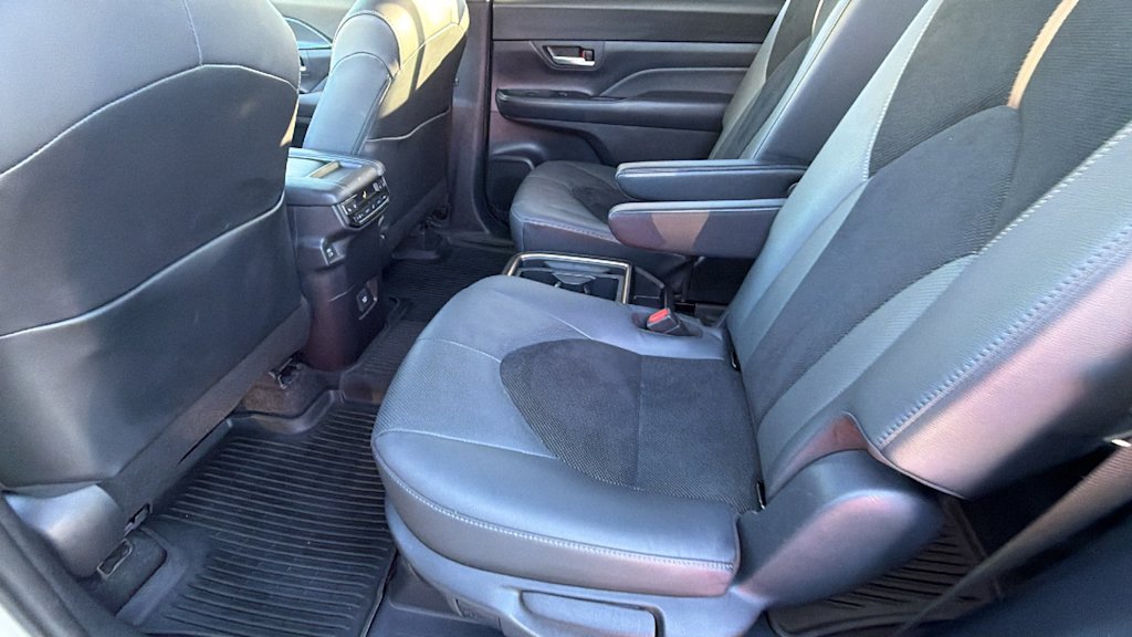 Thumbnail: 2024 Toyota Grand Highlander - 12