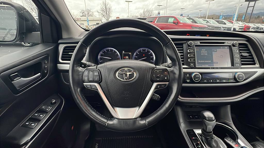 2019 Toyota Highlander Limited Platinum 14