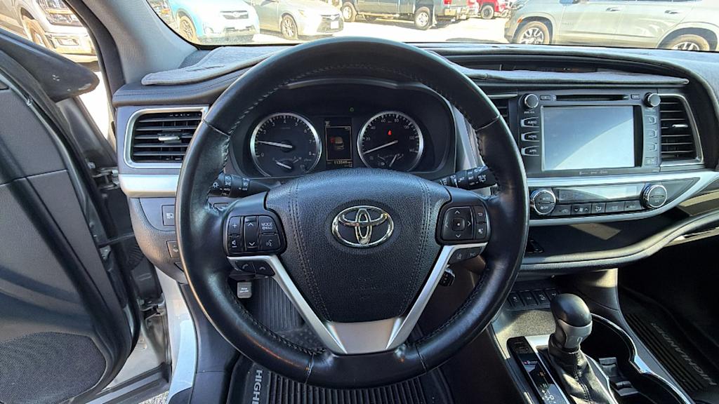 Thumbnail: 2018 Toyota Highlander - 9