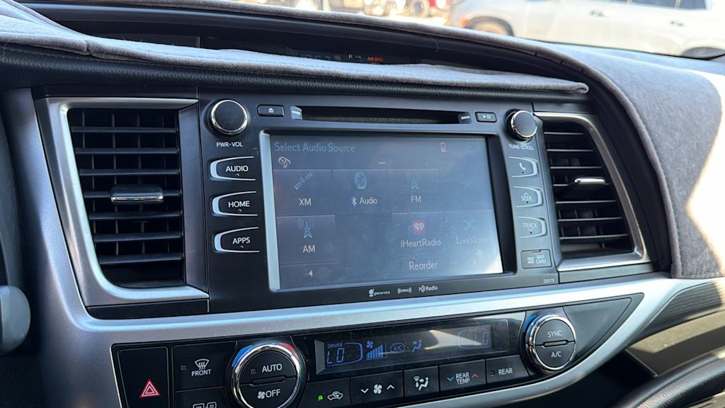 Thumbnail: 2018 Toyota Highlander - 13