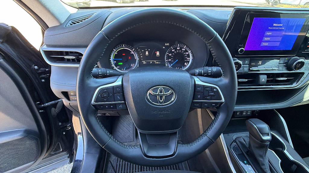 Thumbnail: 2024 Toyota Highlander - 9
