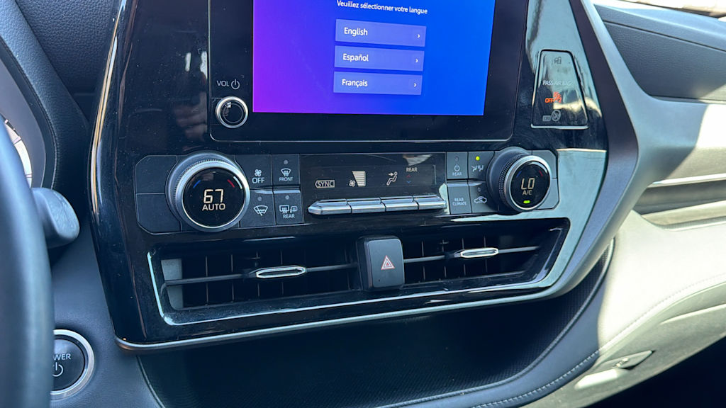 Thumbnail: 2024 Toyota Highlander - 13