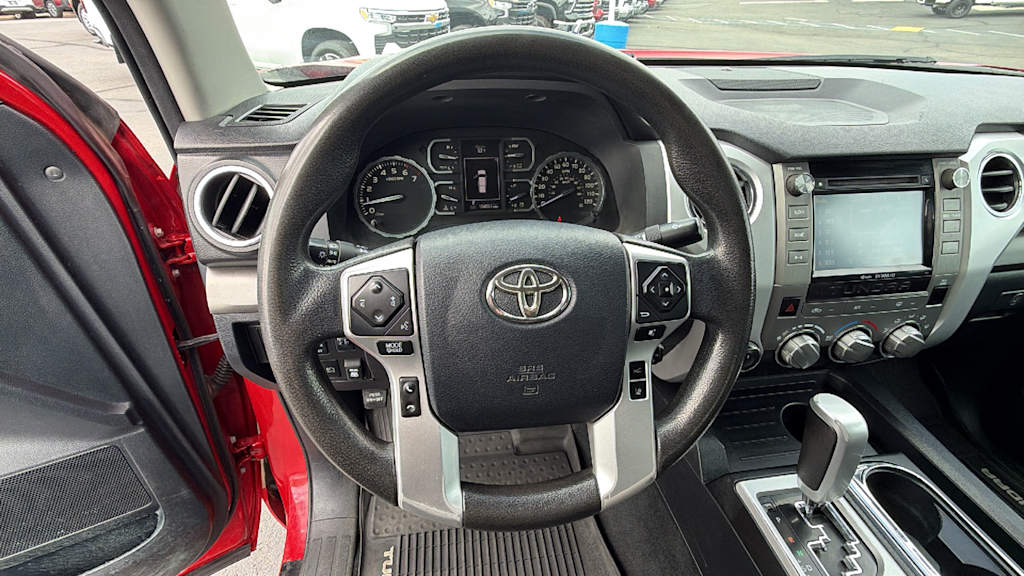 Thumbnail: 2019 Toyota Tundra - 9