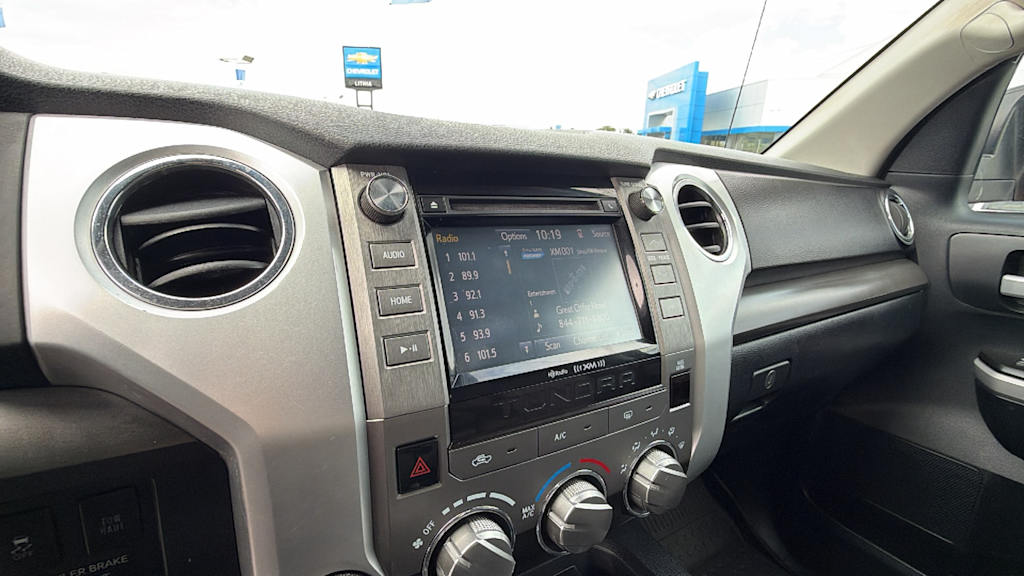 Thumbnail: 2019 Toyota Tundra - 21
