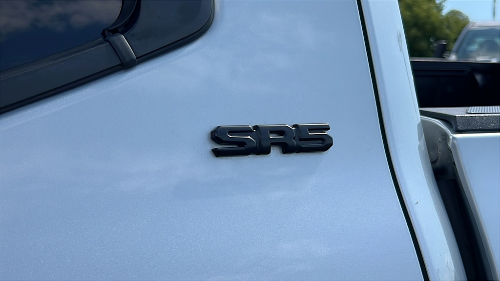 Thumbnail: 2022 Toyota Tundra - 7