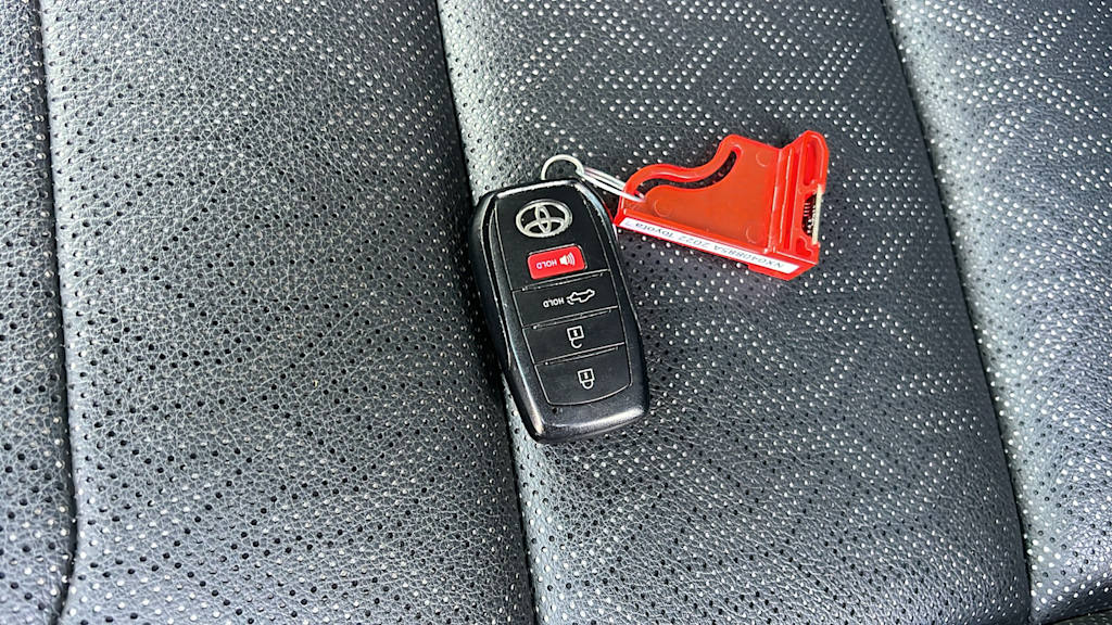 Thumbnail: 2022 Toyota Tundra - 18