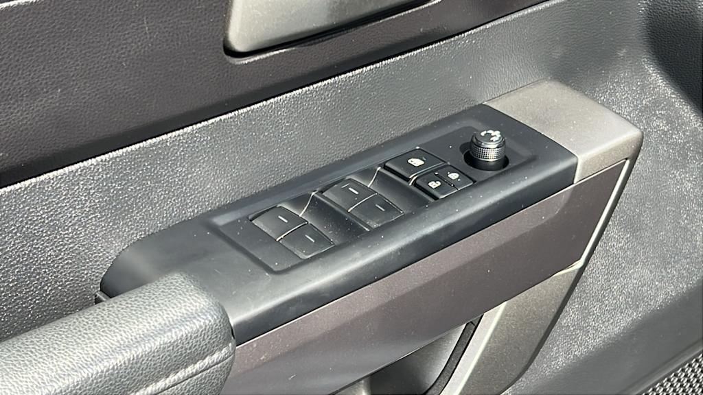 Thumbnail: 2022 Toyota Tundra - 28