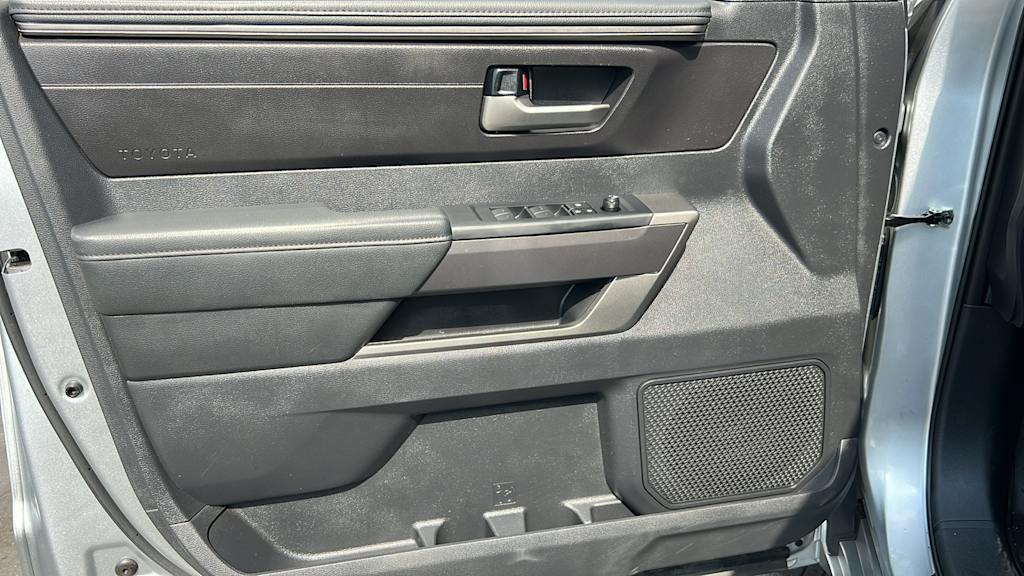 Thumbnail: 2022 Toyota Tundra - 29