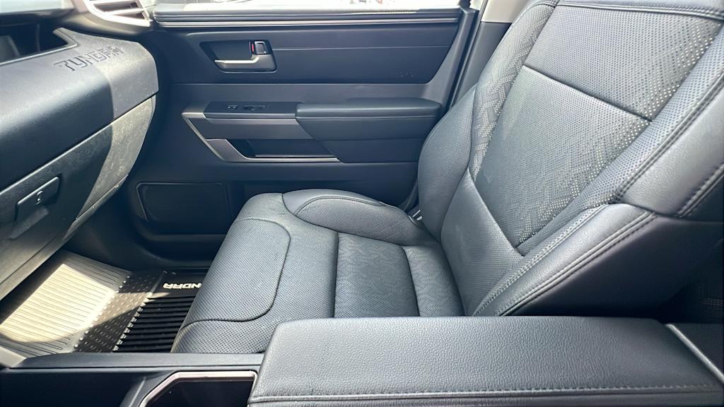 Thumbnail: 2022 Toyota Tundra - 11