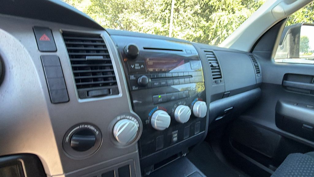 Thumbnail: 2012 Toyota Tundra - 11