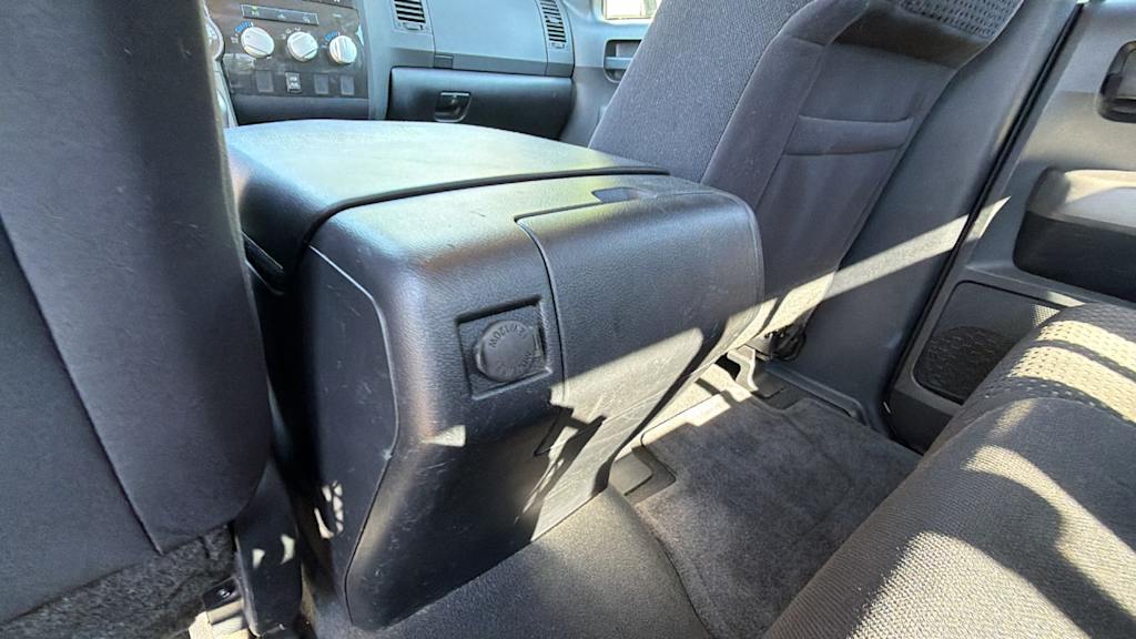 Thumbnail: 2012 Toyota Tundra - 21