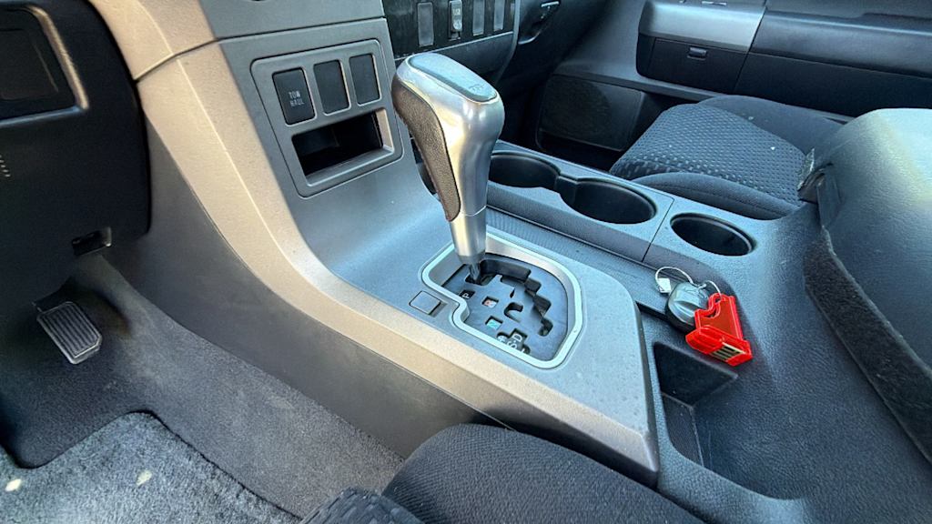 Thumbnail: 2012 Toyota Tundra - 13