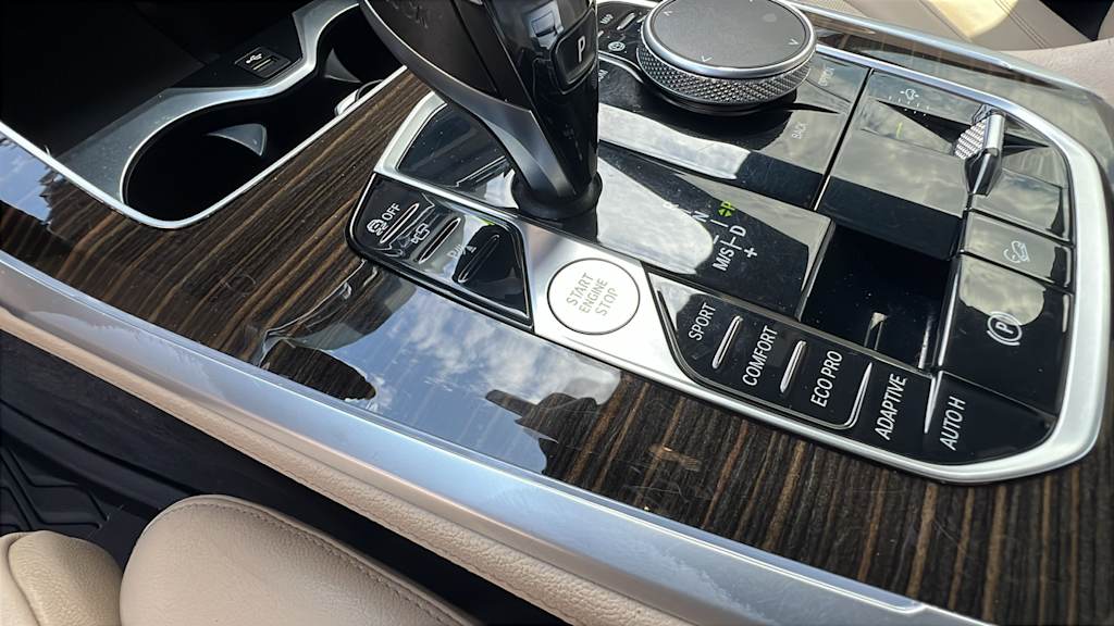 Thumbnail: 2021 BMW X7 - 25