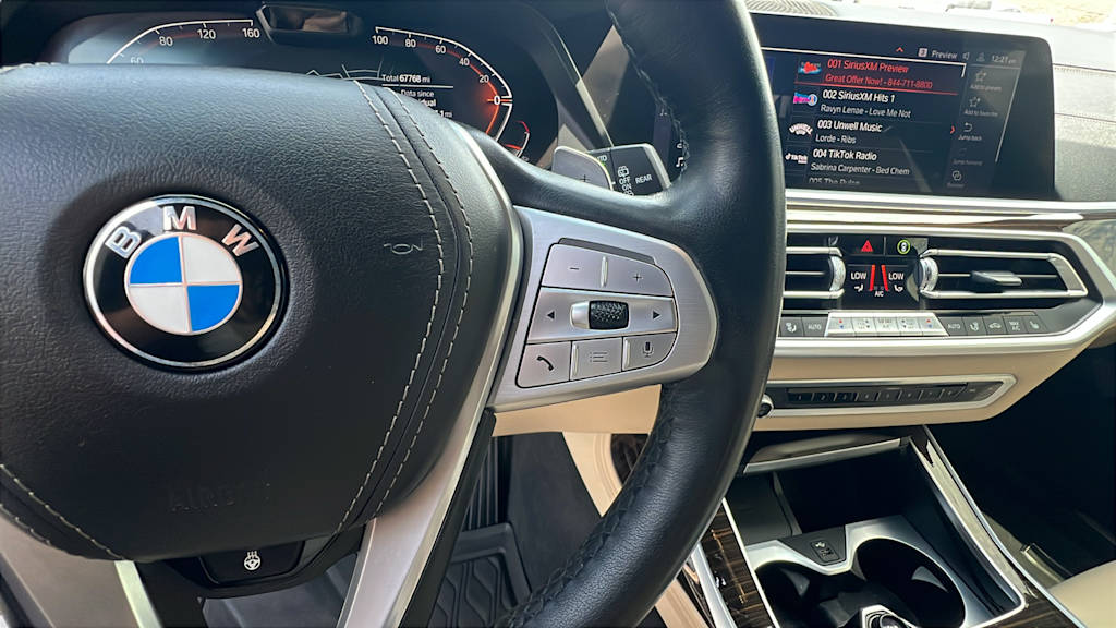 Thumbnail: 2021 BMW X7 - 27