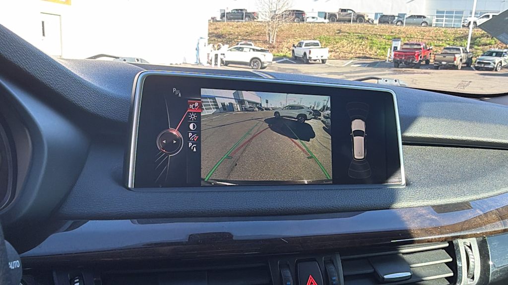 Thumbnail: 2014 BMW X5 - 23