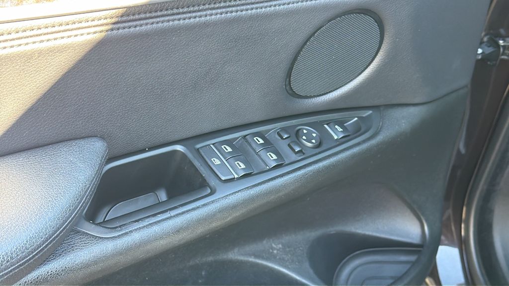 Thumbnail: 2014 BMW X5 - 27