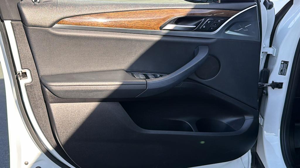 Thumbnail: 2020 BMW X3 - 29