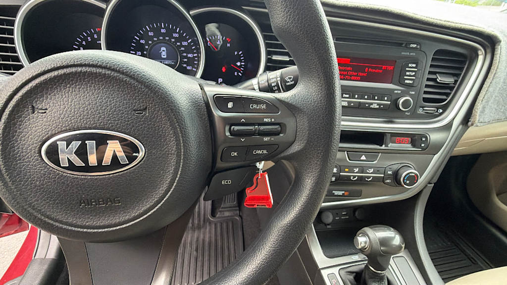 Thumbnail: 2015 Kia Optima - 13