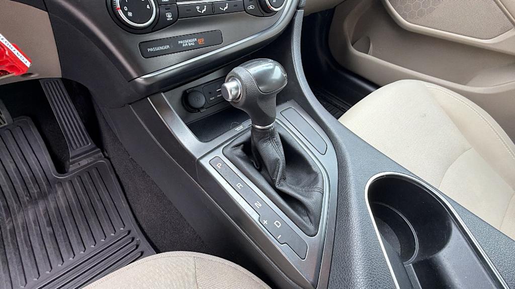 Thumbnail: 2015 Kia Optima - 15