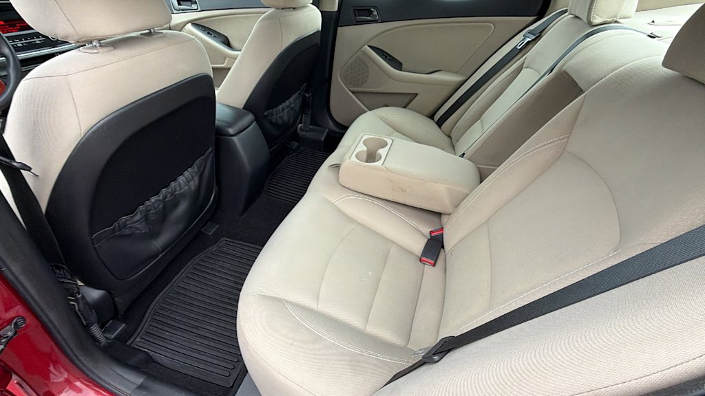 Thumbnail: 2015 Kia Optima - 11